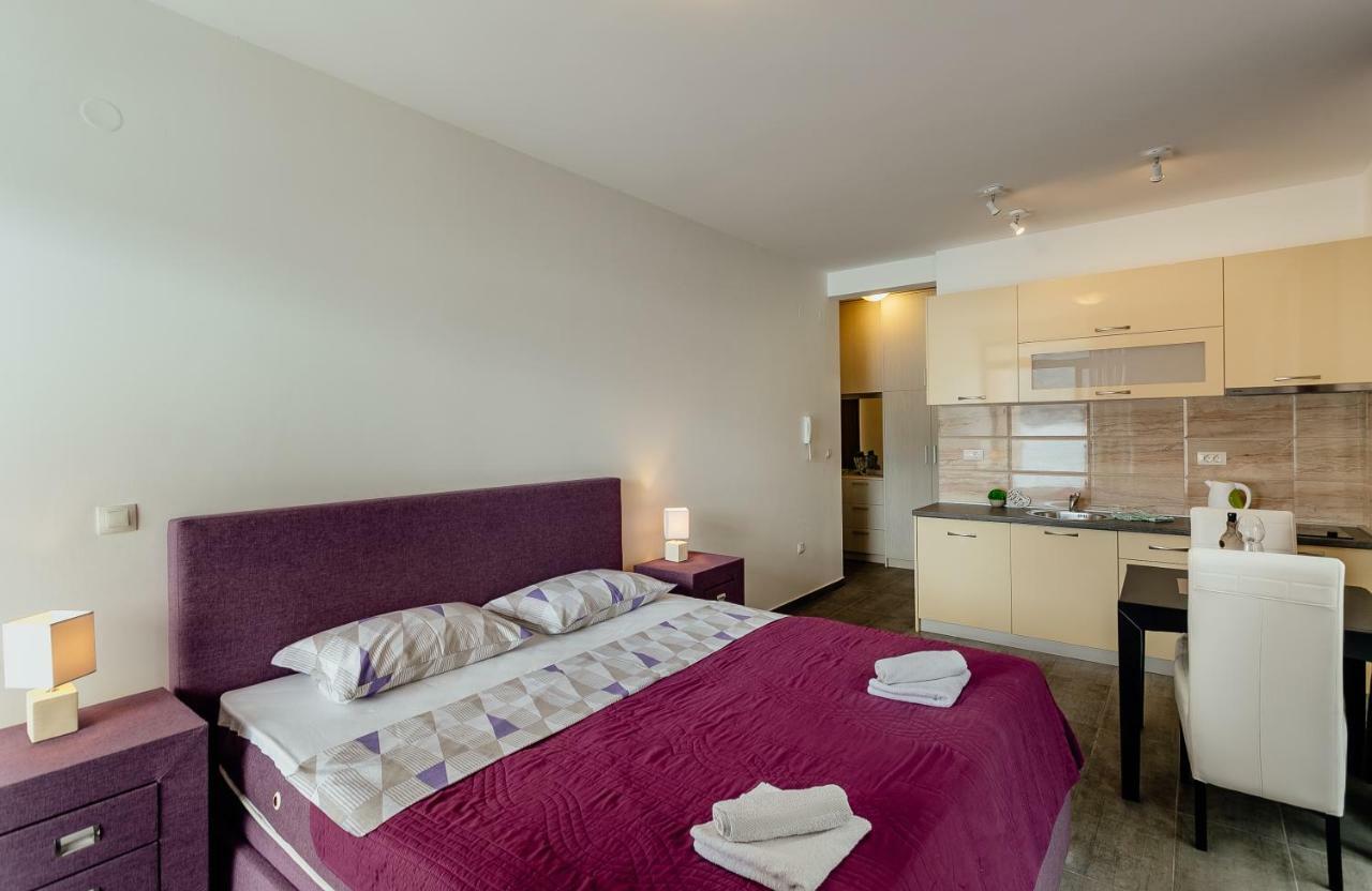 Apartments Joy تْشيرسيك نوفي المظهر الخارجي الصورة